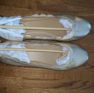Jack Rogers gold Lucie